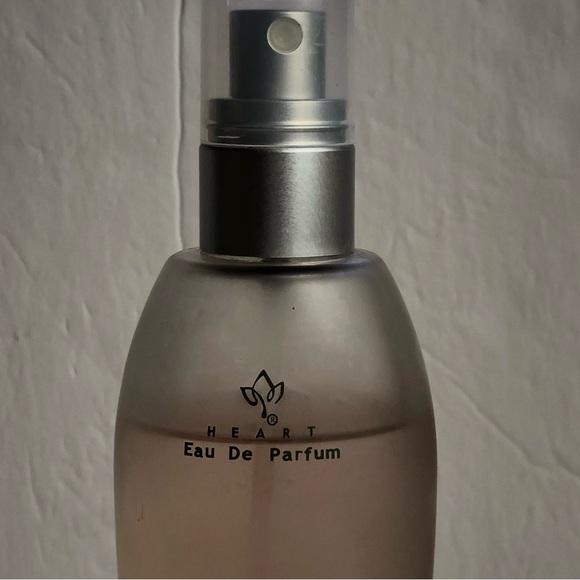 Garden Botanika Heart Eau de Parum 3.3 / 100 ml perfume - Picture 4 of 8